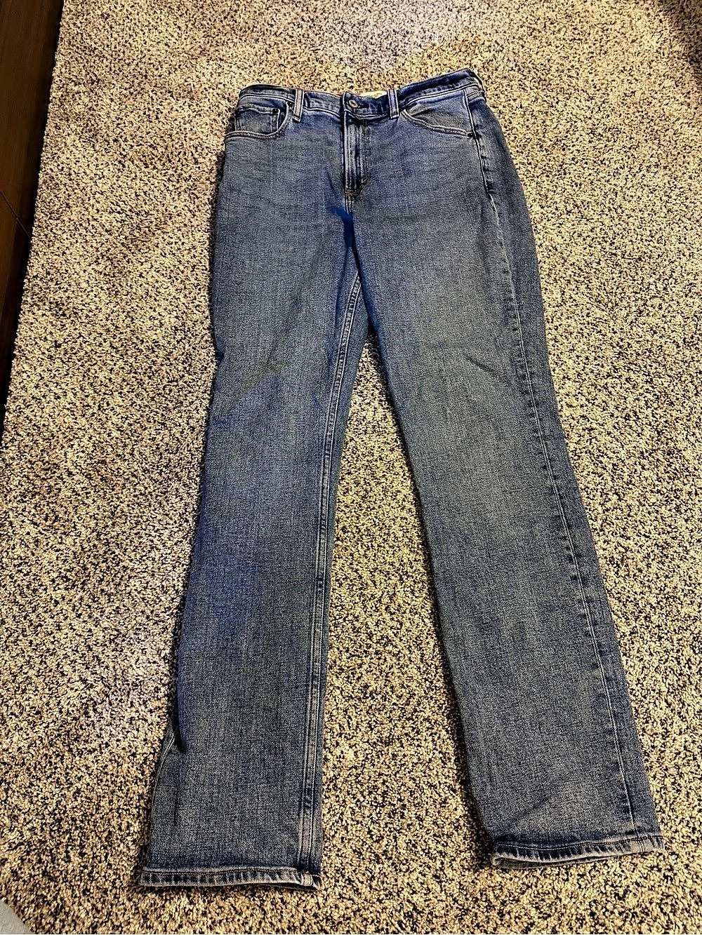 Abercrombie & Fitch The Slim Straight Ultra High Rise Blue Jeans Waist 28